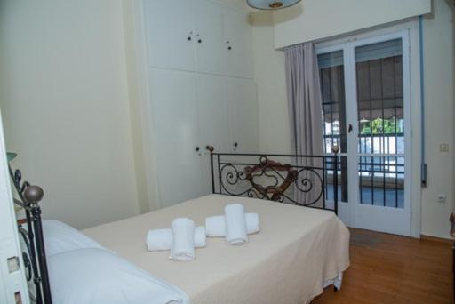 Theodore'S Maisonette Next To The Metro Station Atenas Exterior foto